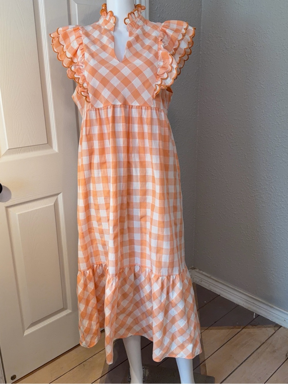 NWT Umgee Size M Peach & White Gingham Ruffle Dress
